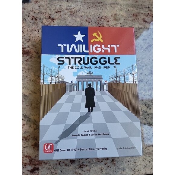 Twilight Struggle The Cold War 1945 - 1989 Deluxe Edition 2019 Board Game - Picture 1 of 14